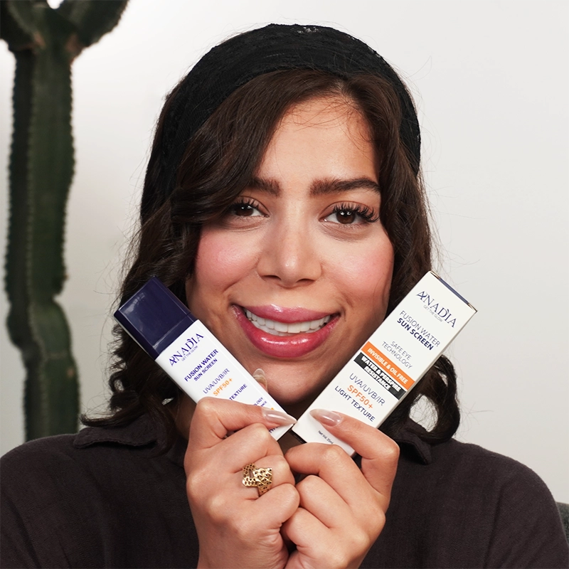 کرم ضدآفتاب بی رنگ صورت آنادیا SPF 50 مدل فیوژن واتر حجم ۳۵ میلی لیتر